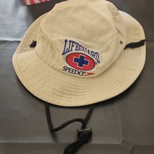 Speedo LIFEGUARD bucket